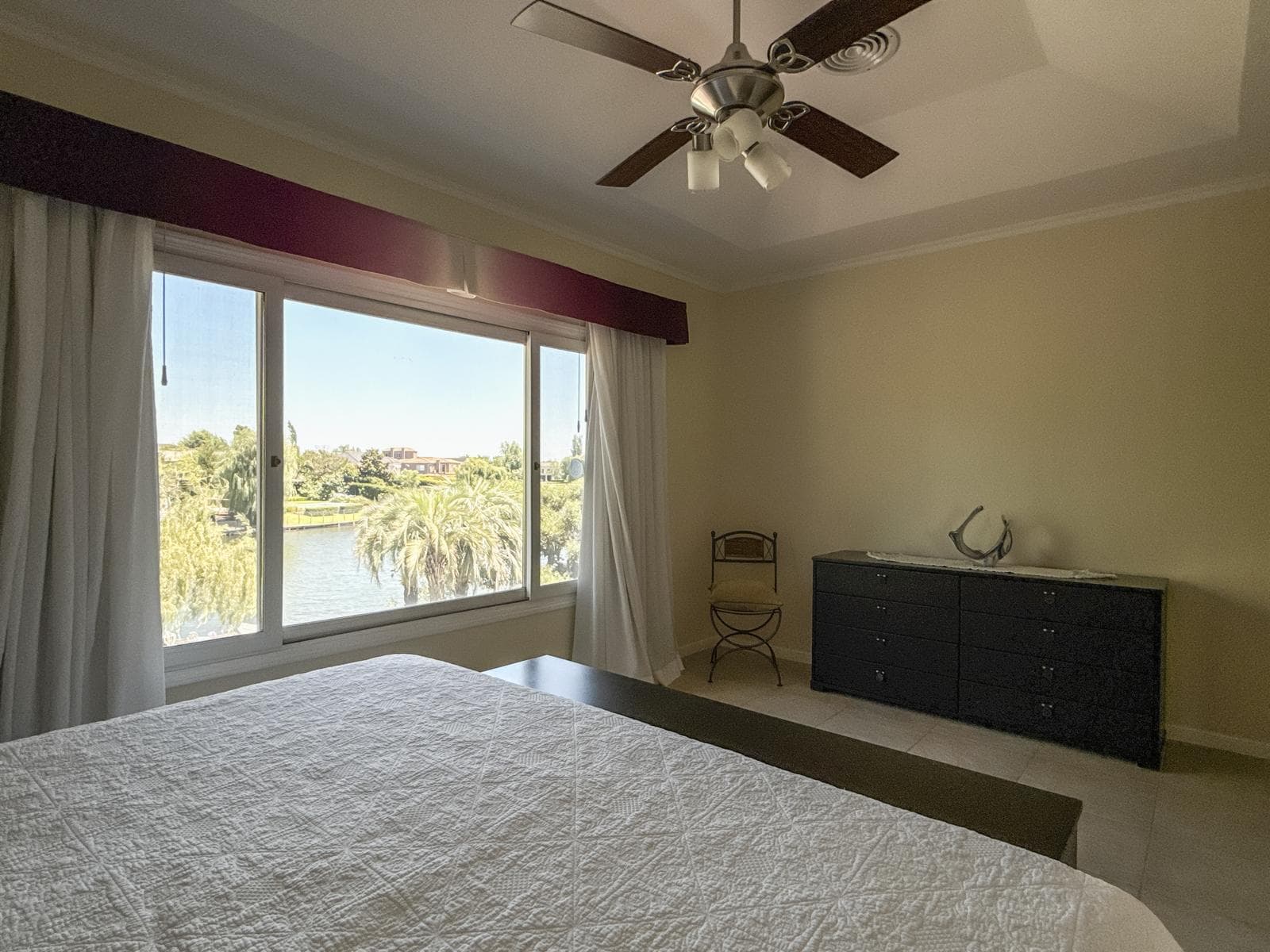 House for sale in the Castores a la Laguna neighborhood, Nordelta, Tigre