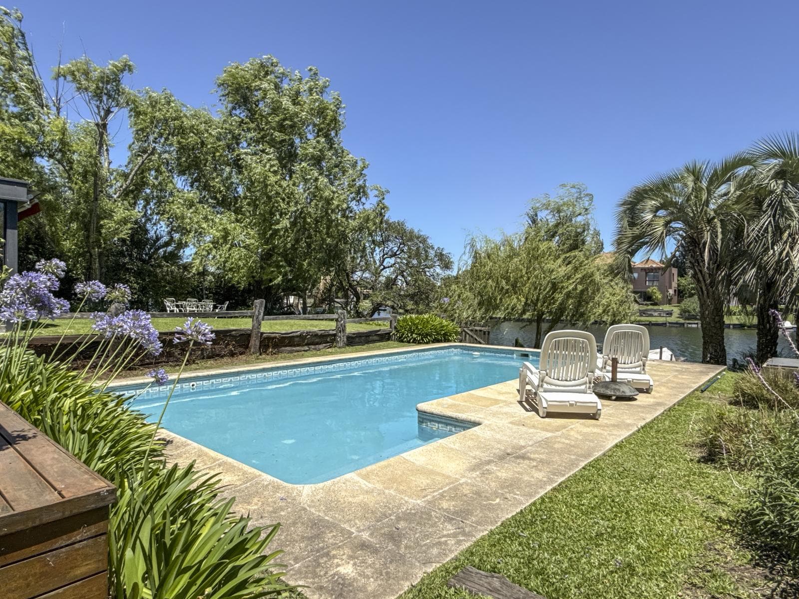 House for sale in the Castores a la Laguna neighborhood, Nordelta, Tigre