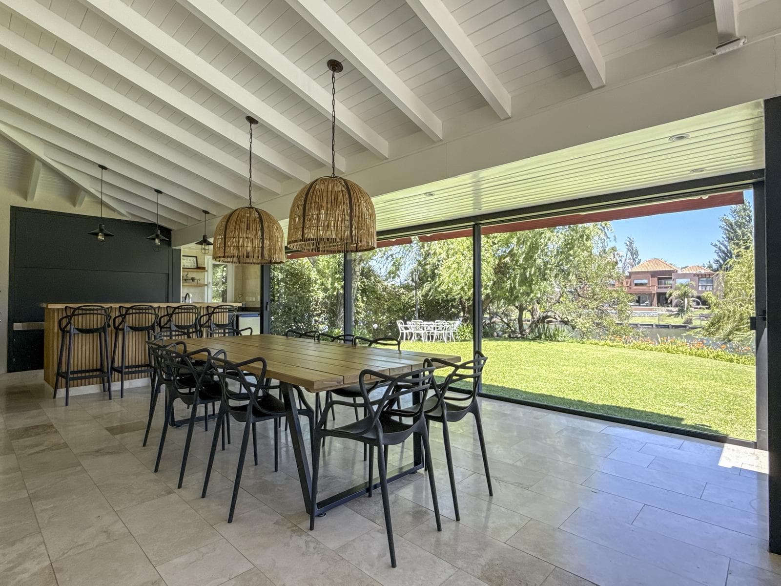 House for sale in the Castores a la Laguna neighborhood, Nordelta, Tigre
