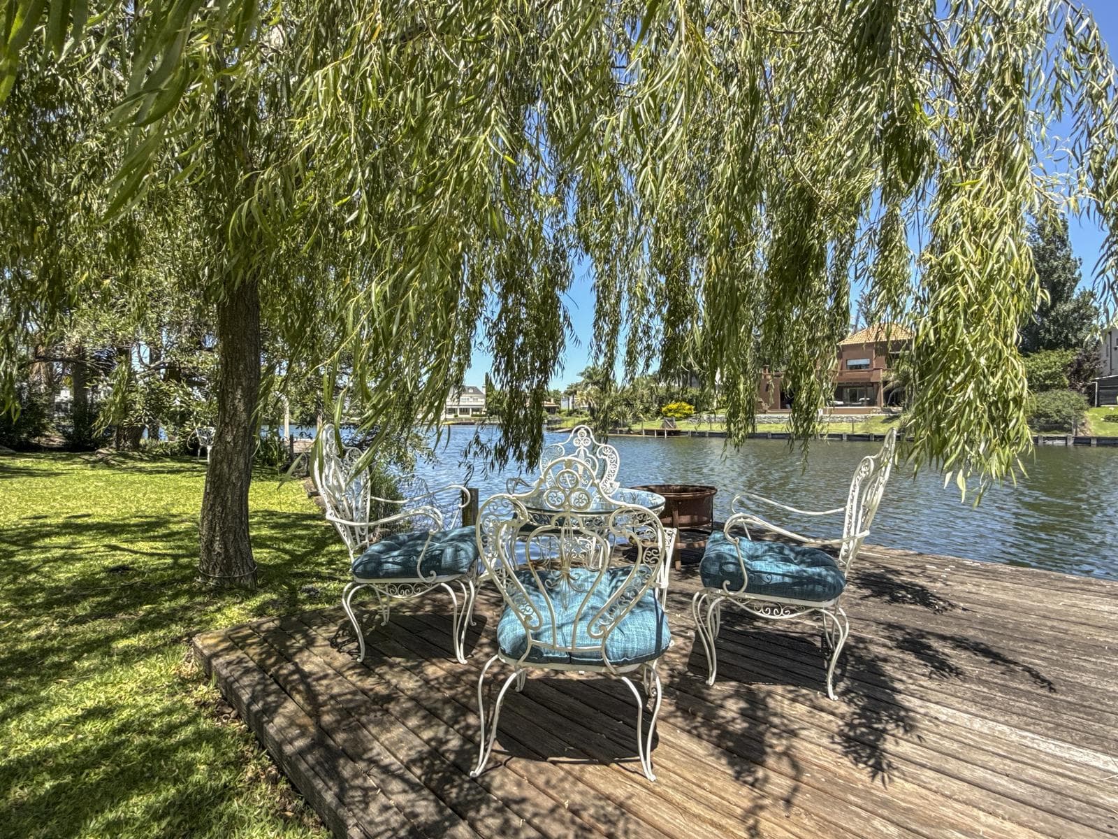 House for sale in the Castores a la Laguna neighborhood, Nordelta, Tigre
