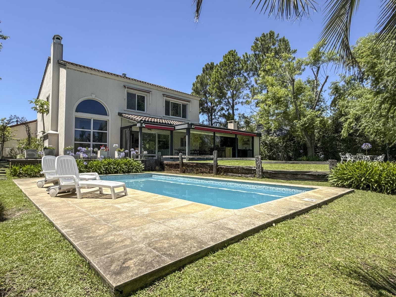 House for sale in the Castores a la Laguna neighborhood, Nordelta, Tigre