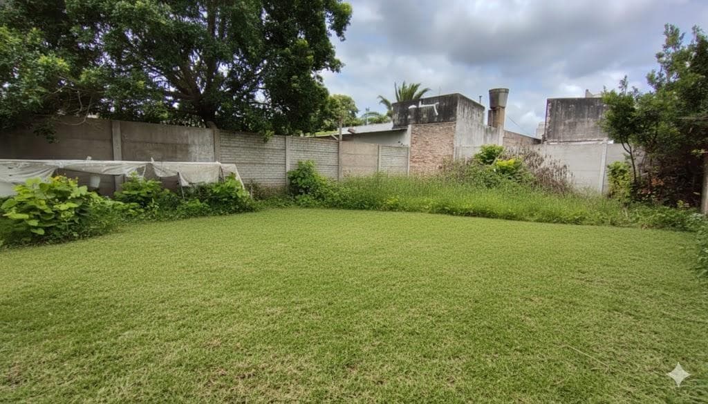 FOR SALE | TRADE — House with commercial space and garden — Belgrano Neighborhood, Rosario.