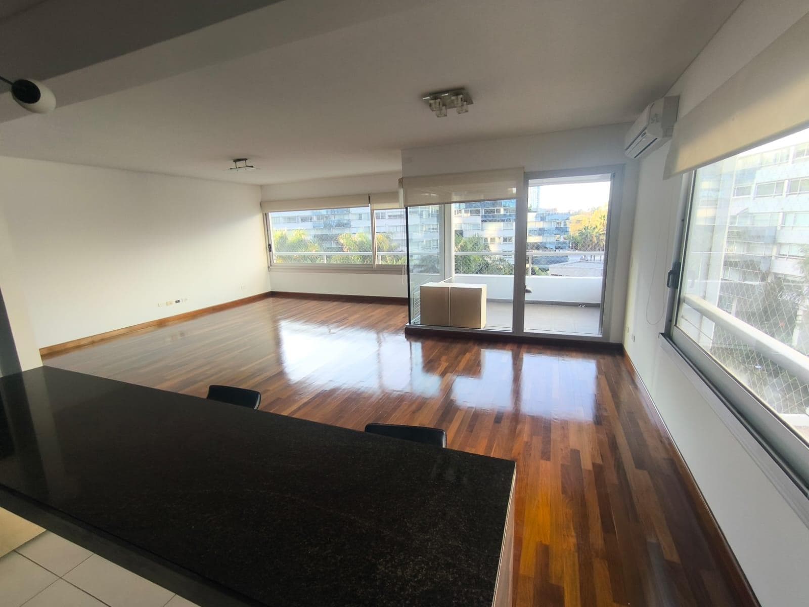 3-room apartment for rent with a garage—bright and spacious—in Zencity, Torre Ambar!!!!
