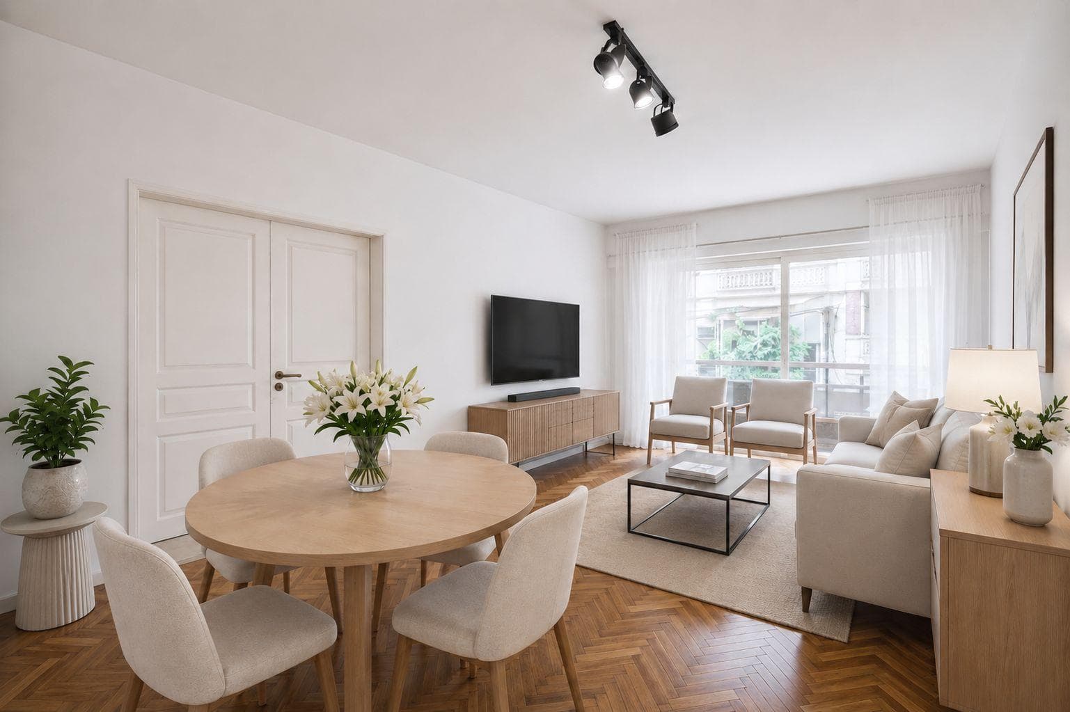 Apartment for sale in Recoleta: 3 bedrooms plus a maid's quarters and a patio