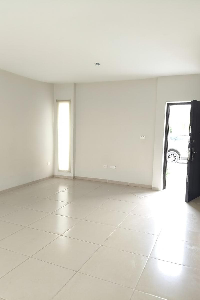 HOUSE FOR SALE WITH EXTRA LAND PRIVATE QUARRY