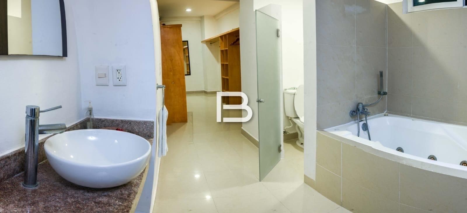 Penthouse-Style Apartment in Ventanas del Caribe, Cozumel