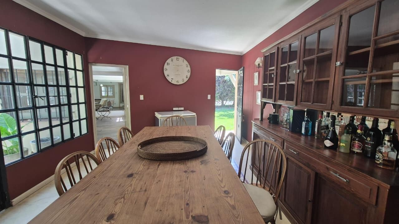 House for Sale - Large 3,000 m² Lot in Pacheco - Financing Available