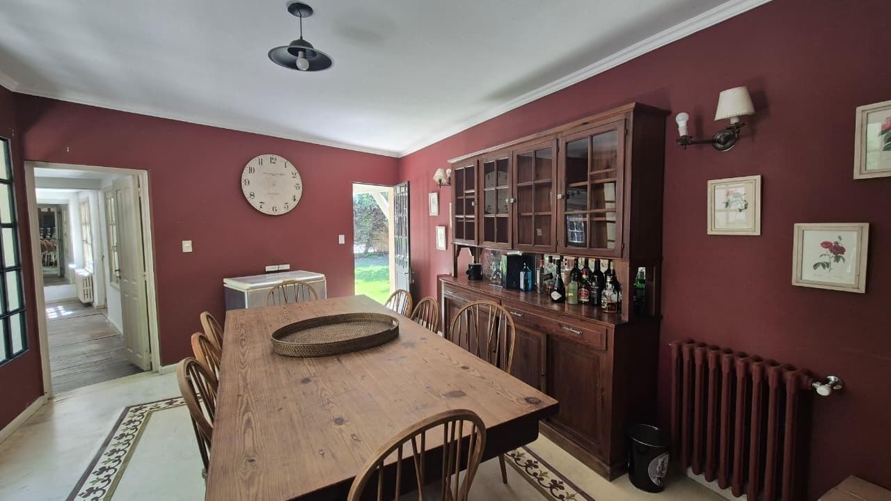 House for Sale - Large 3,000 m² Lot in Pacheco - Financing Available
