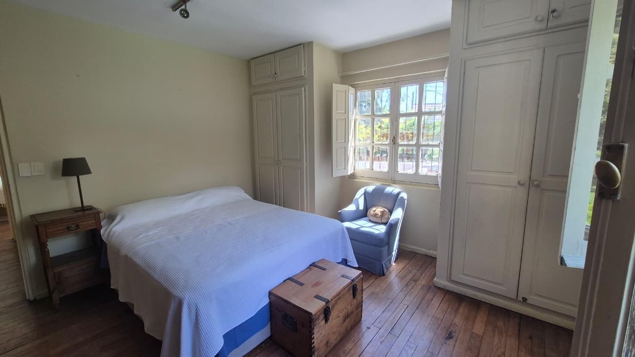 House for Sale - Large 3,000 m² Lot in Pacheco - Financing Available