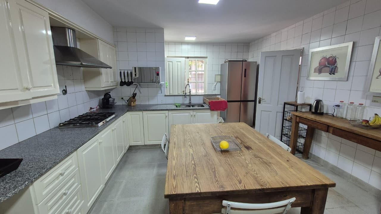 House for Sale - Large 3,000 m² Lot in Pacheco - Financing Available