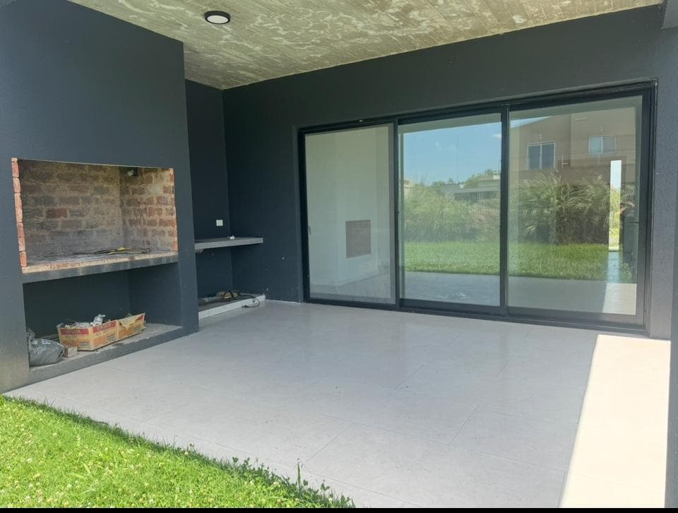 4-room house in Santa Isabel