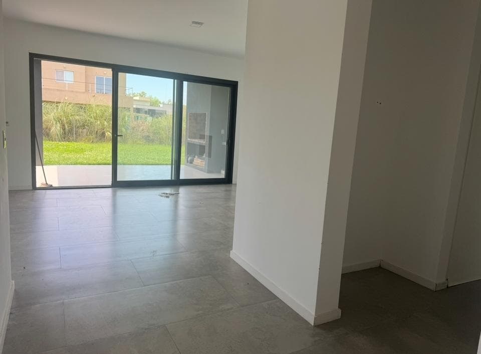 4-room house in Santa Isabel