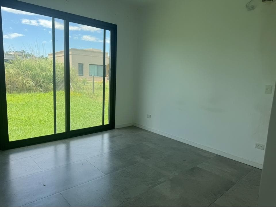 4-room house in Santa Isabel
