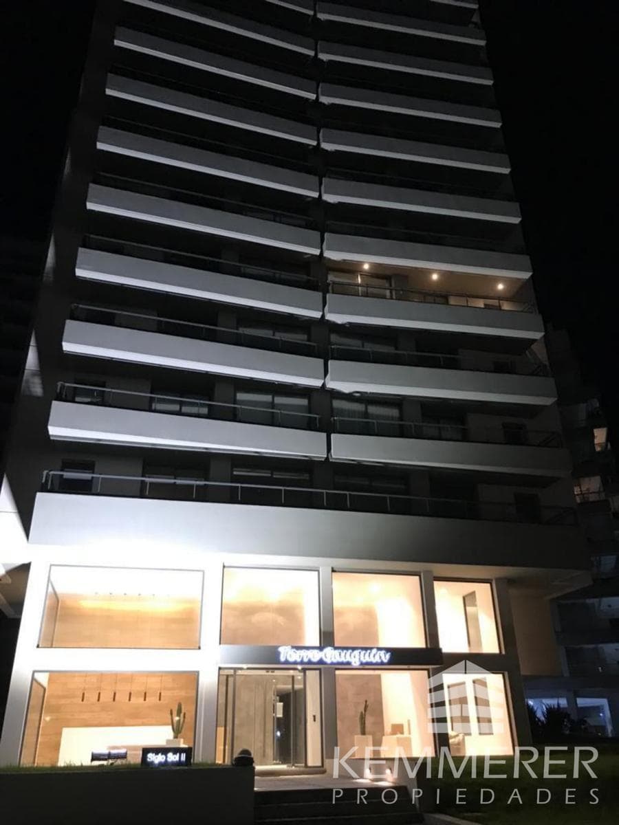 3-Bedroom Apartment in Playa Brava, Parada 3, with a FULL ocean view