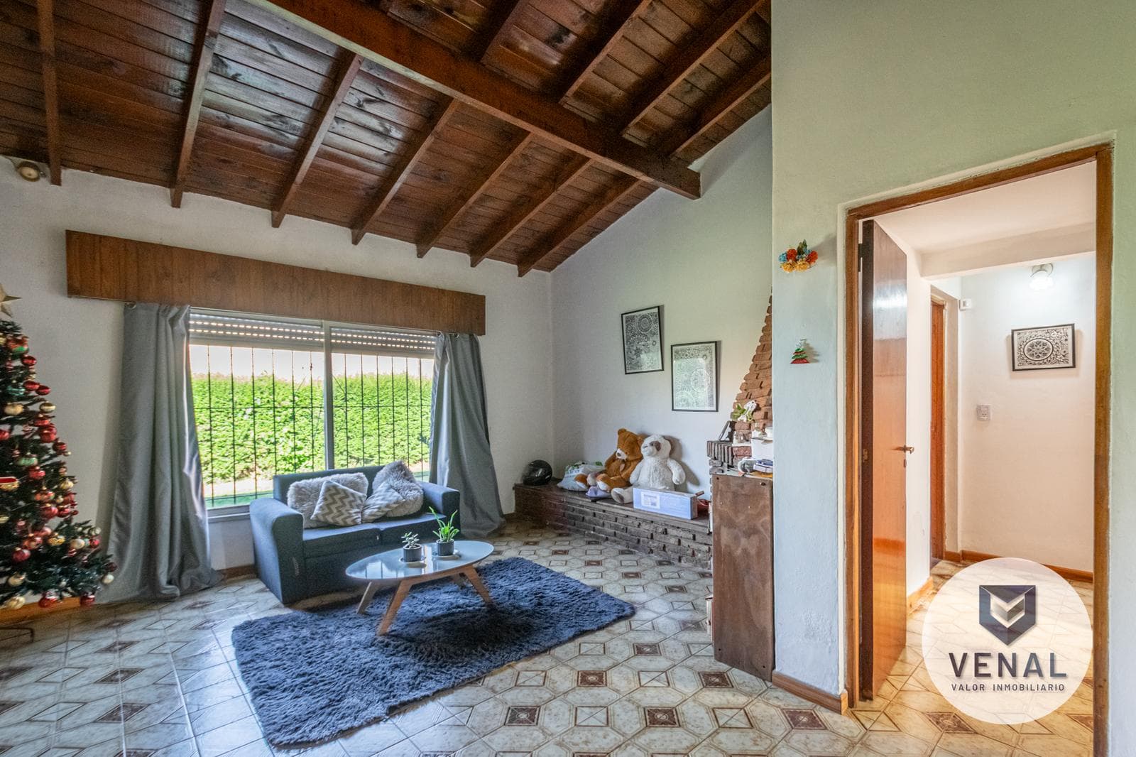 House for sale in Garín: 3 rooms, 2 bedrooms, bright, 630 m² lot, 300 meters from the Pan-American Highway.