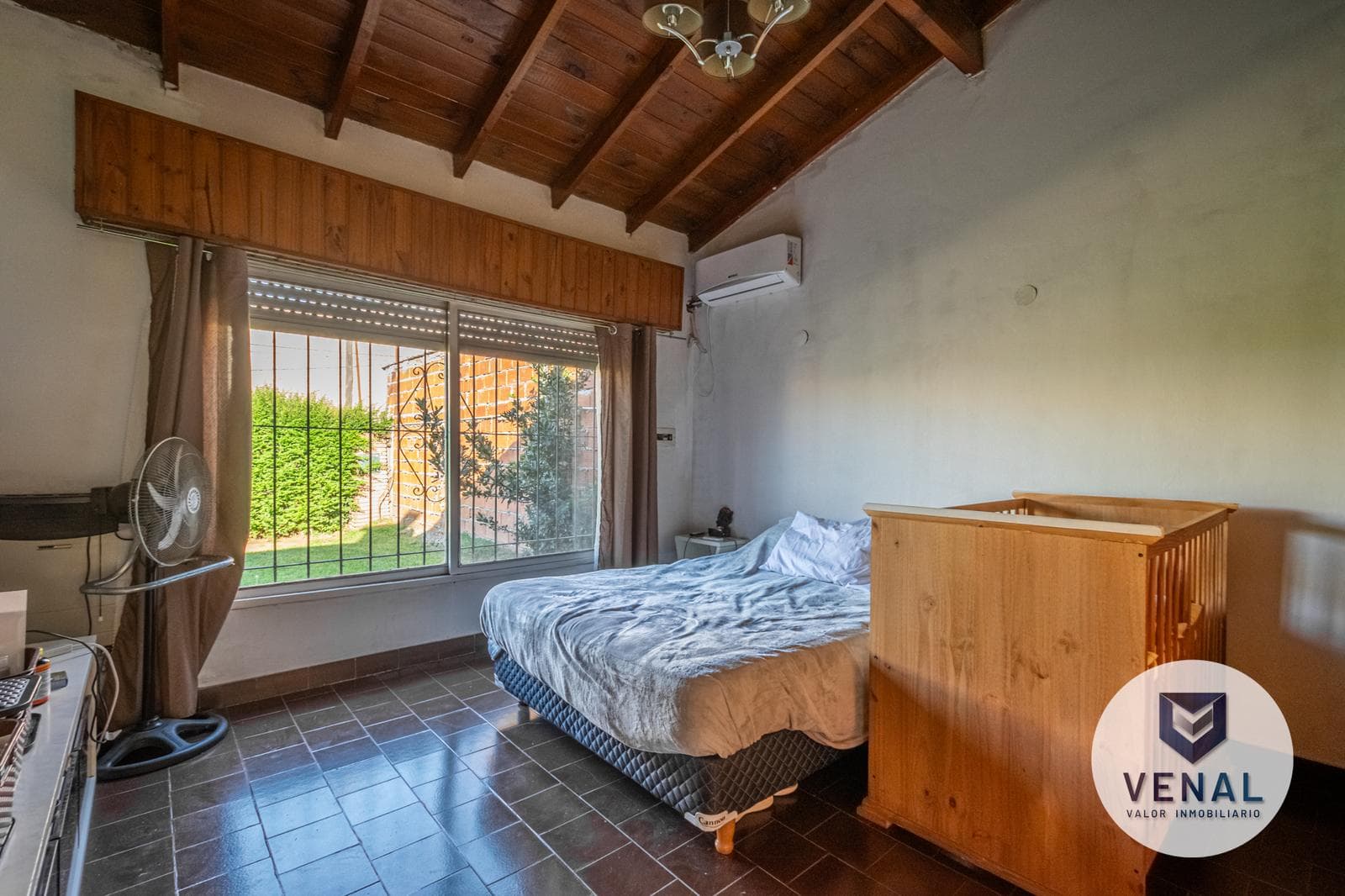 House for sale in Garín: 3 rooms, 2 bedrooms, bright, 630 m² lot, 300 meters from the Pan-American Highway.