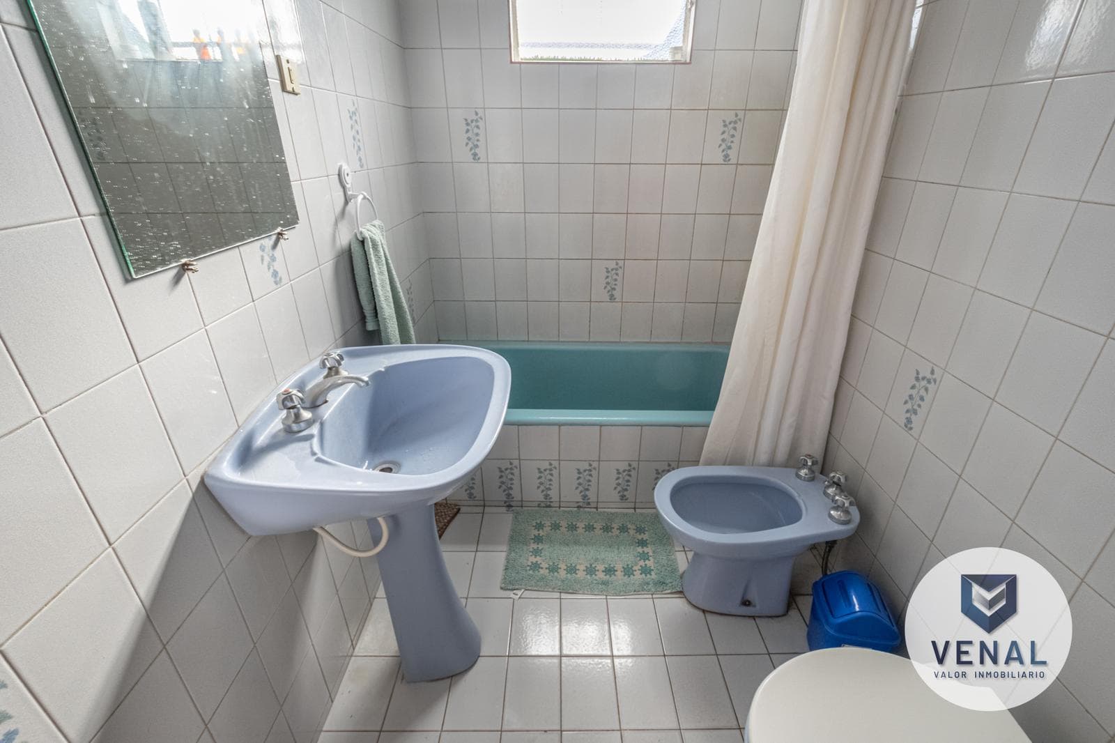 House for sale in Garín: 3 rooms, 2 bedrooms, bright, 630 m² lot, 300 meters from the Pan-American Highway.