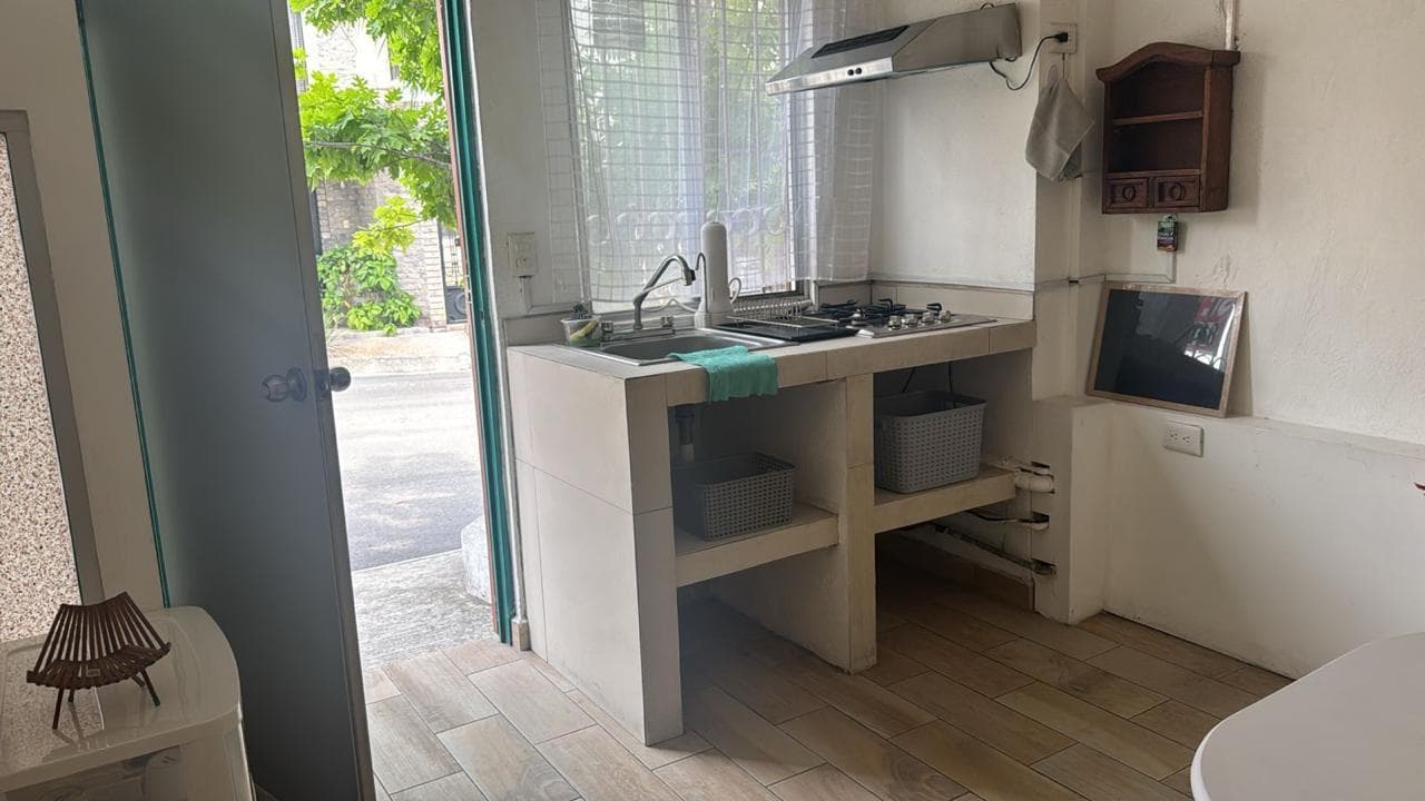 HOUSE FOR SALE IN JARDINES DE SAN JERONIMO