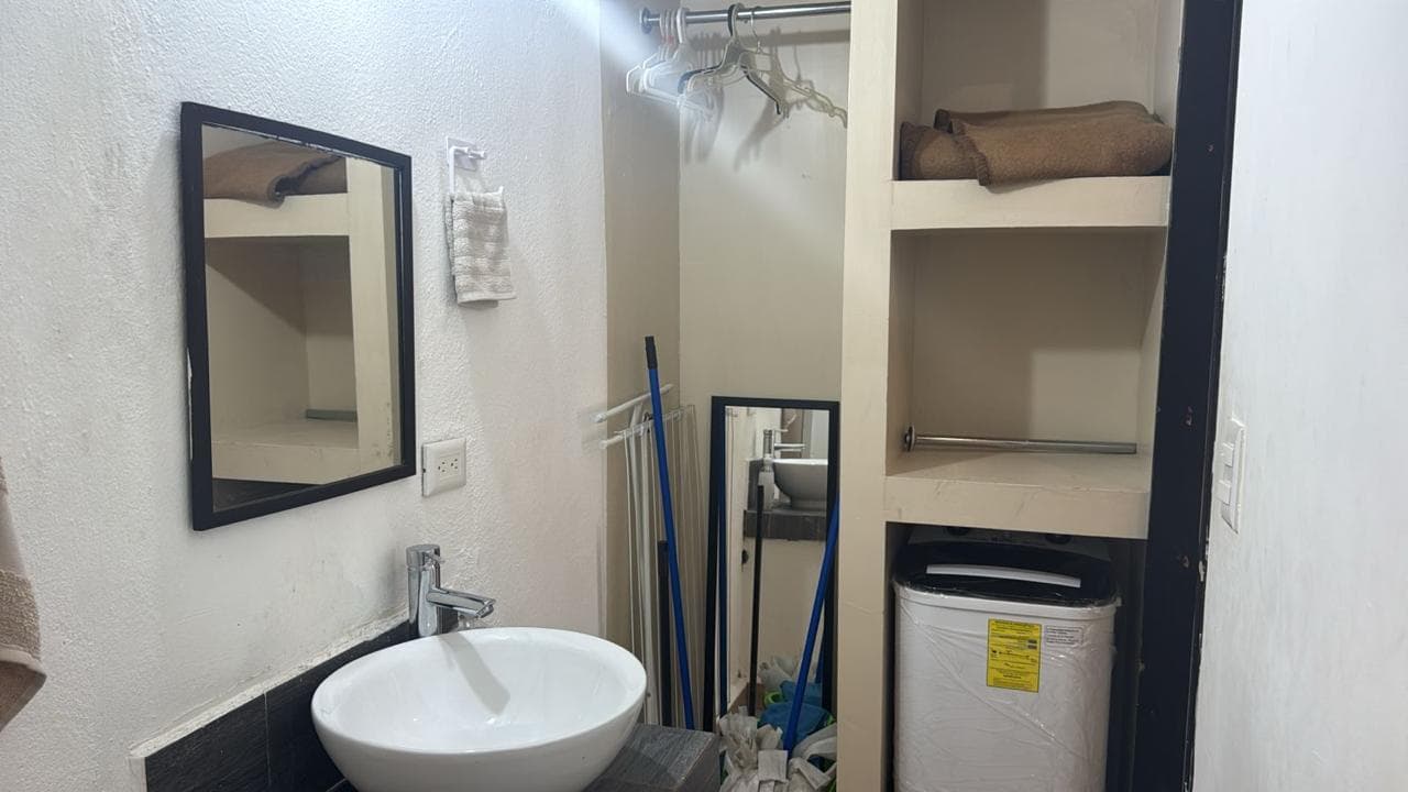HOUSE FOR SALE IN JARDINES DE SAN JERONIMO