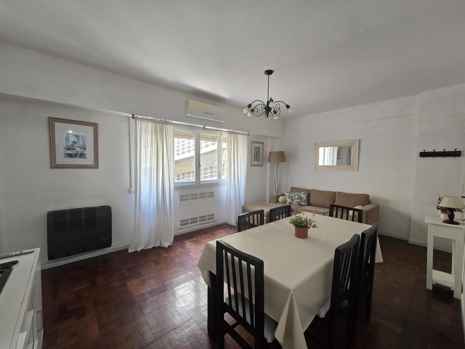 Spacious 3-room apartment facing the rear in Cañitas