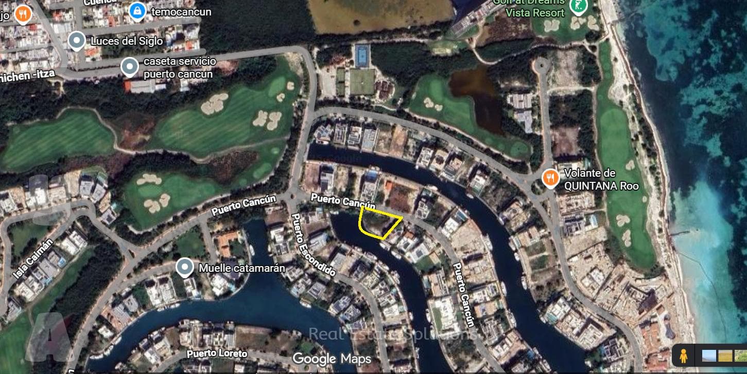 Land for Sale, 972.94 m2, on the corner of Muelle, Canales de Puerto Cancún.
