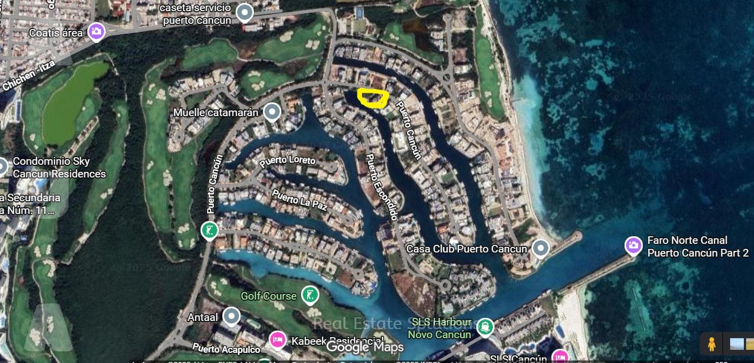 Land for Sale, 972.94 m2, on the corner of Muelle, Canales de Puerto Cancún.