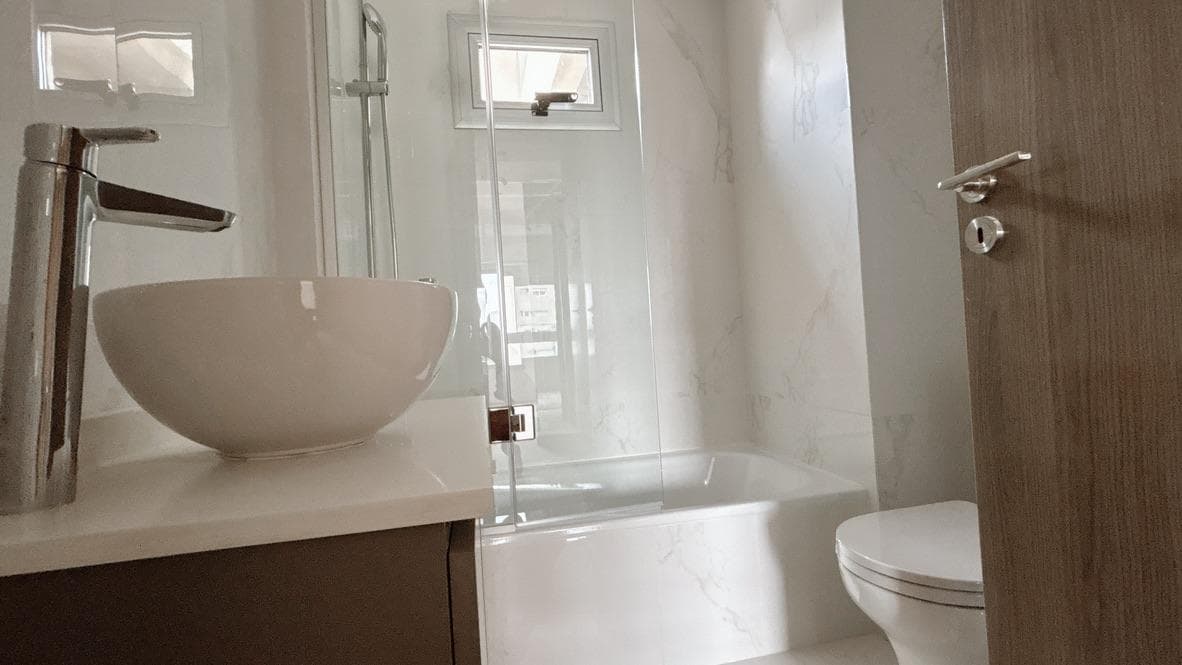 Brand-New 3-Room Apartment with Amenities and Low Maintenance Fees in Núñez