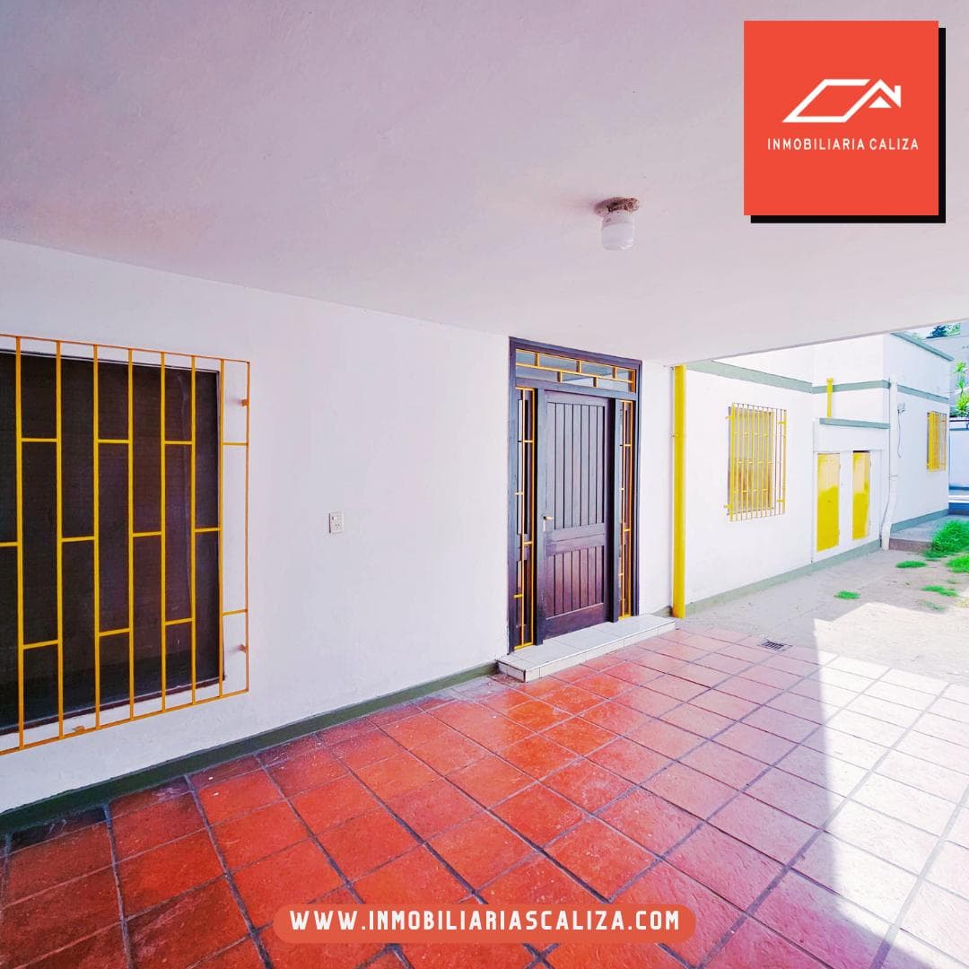 FOR SALE: BEAUTIFUL HOUSE ON PASAJE NEUQUEN 900—BETWEEN AV. ROCA AND ALSINA