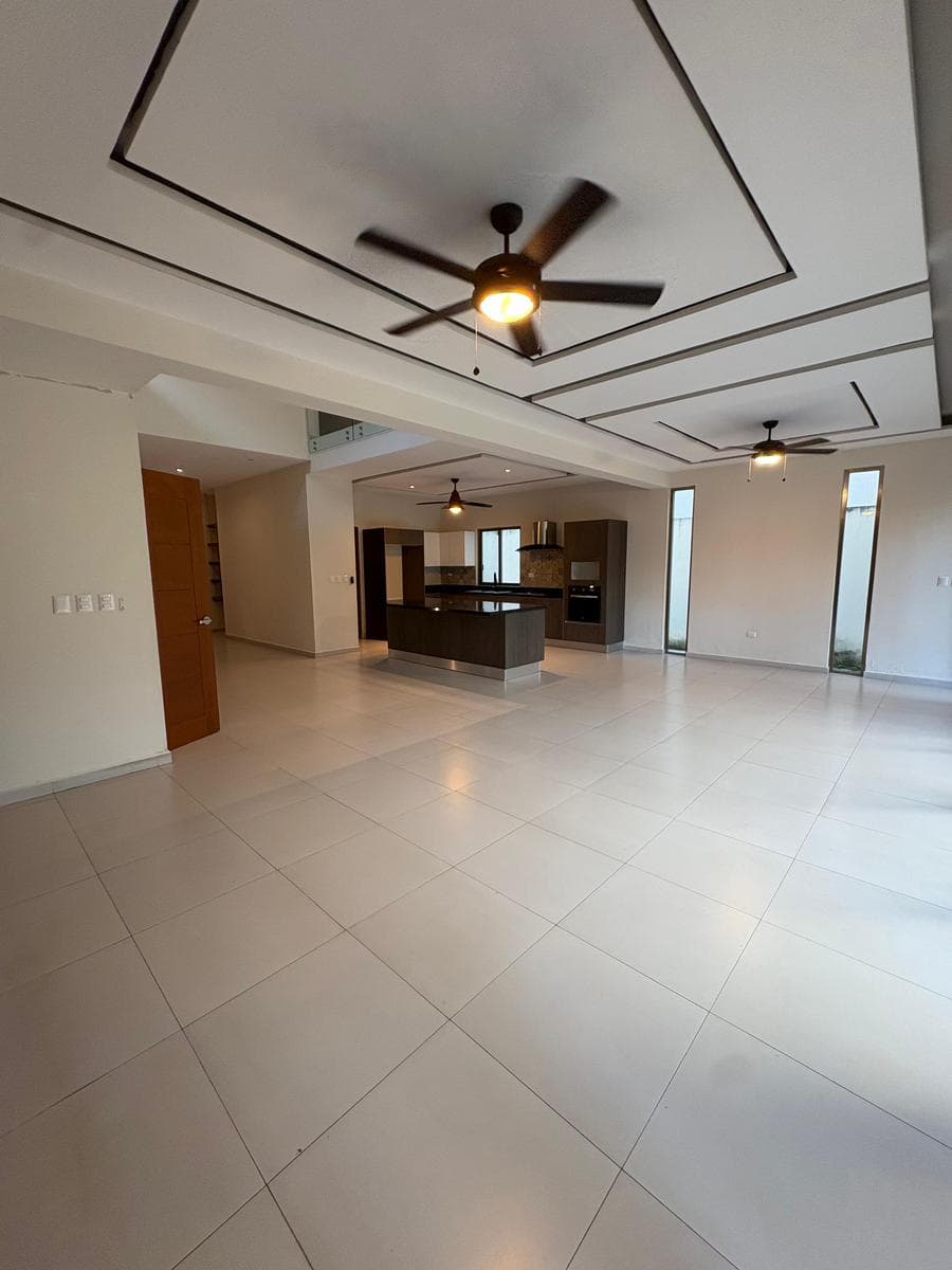 House for Sale/Rent, 3 Bedrooms, Pool, Lagos del Sol, Cancún