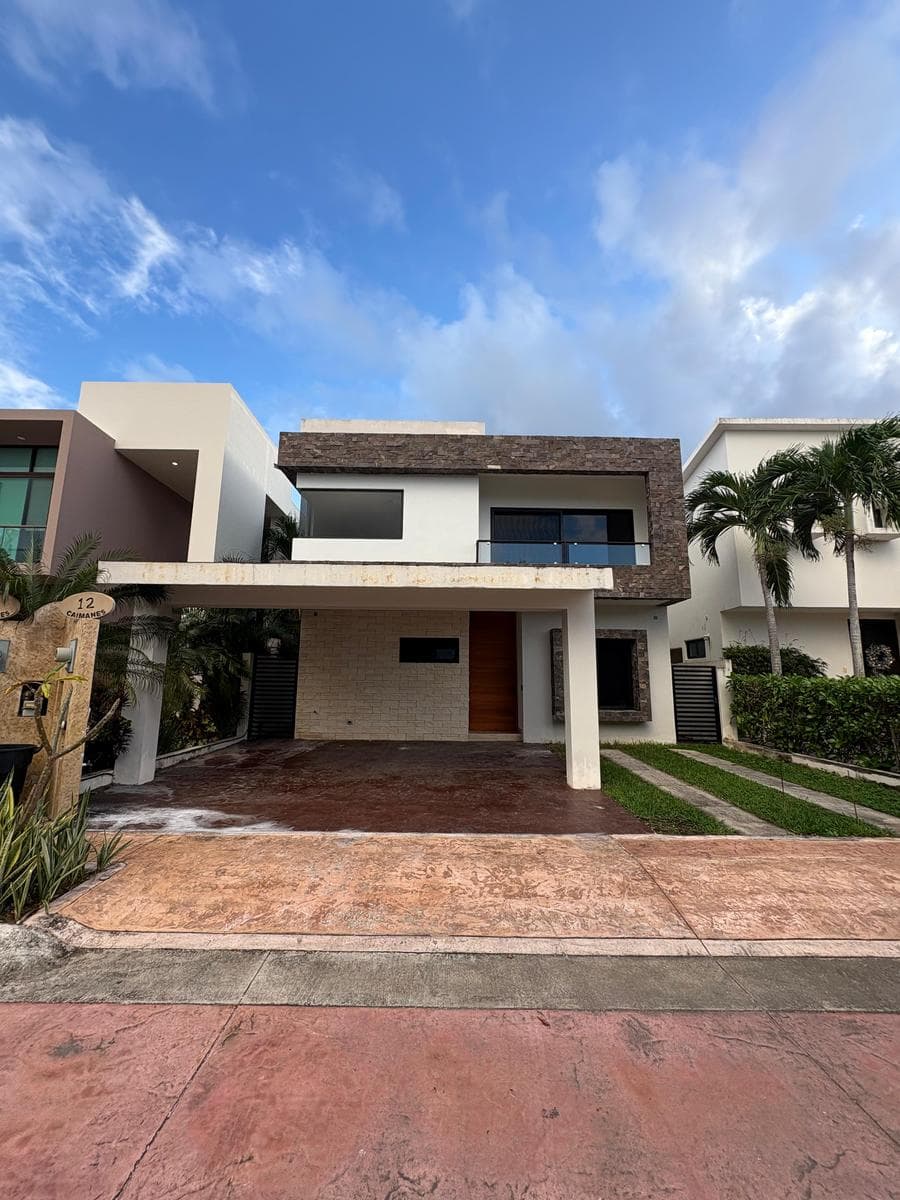 House for Sale/Rent, 4 Bedrooms, Pool, Lagos del Sol, Cancún