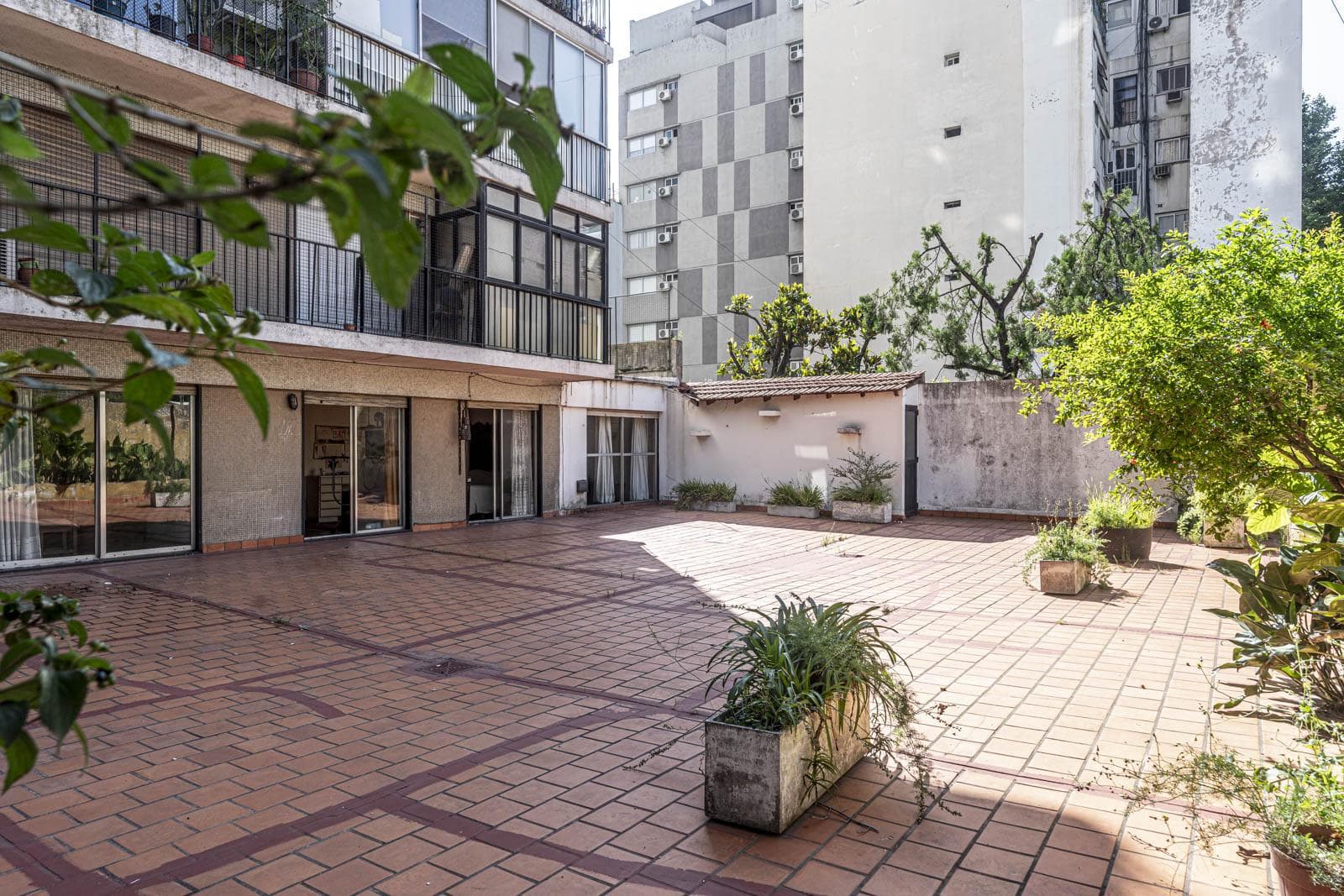 Apartment | For Sale | Recoleta | 4 rooms | Terrace and garage