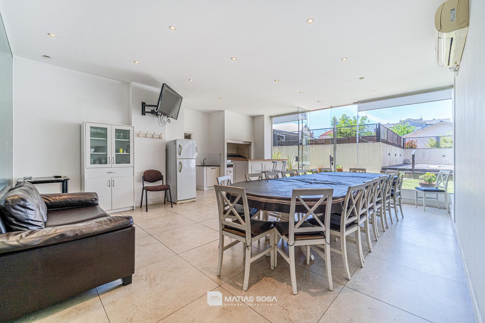 Venta - Semipiso 4 Ambientes Premium - 3 Cocheras 2 Bauleras - Zona Güemes