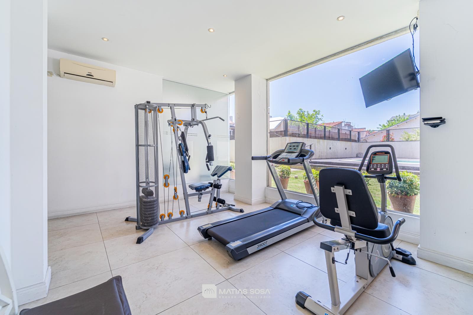 Venta - Semipiso 4 Ambientes Premium - 3 Cocheras 2 Bauleras - Zona Güemes