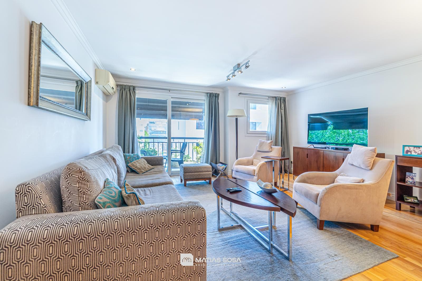 For Sale - Premium 4-Room Apartment - 3 Parking Spaces, 2 Storage Rooms - Güemes Area