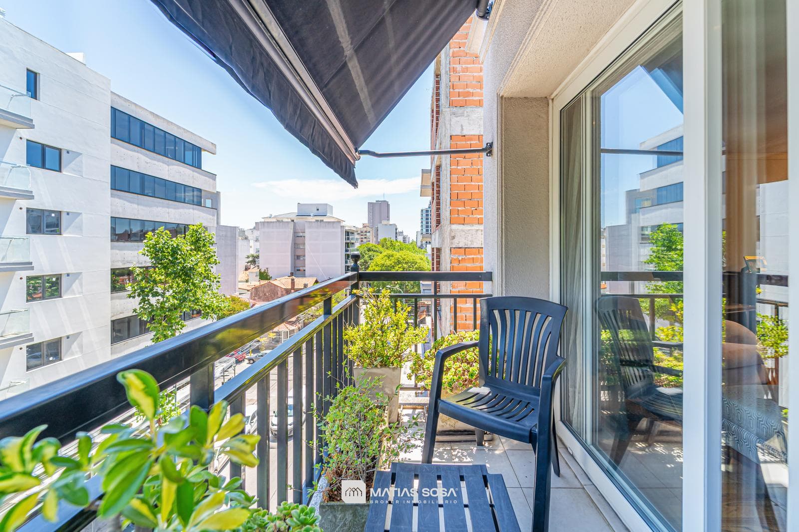 Venta - Semipiso 4 Ambientes Premium - 3 Cocheras 2 Bauleras - Zona Güemes