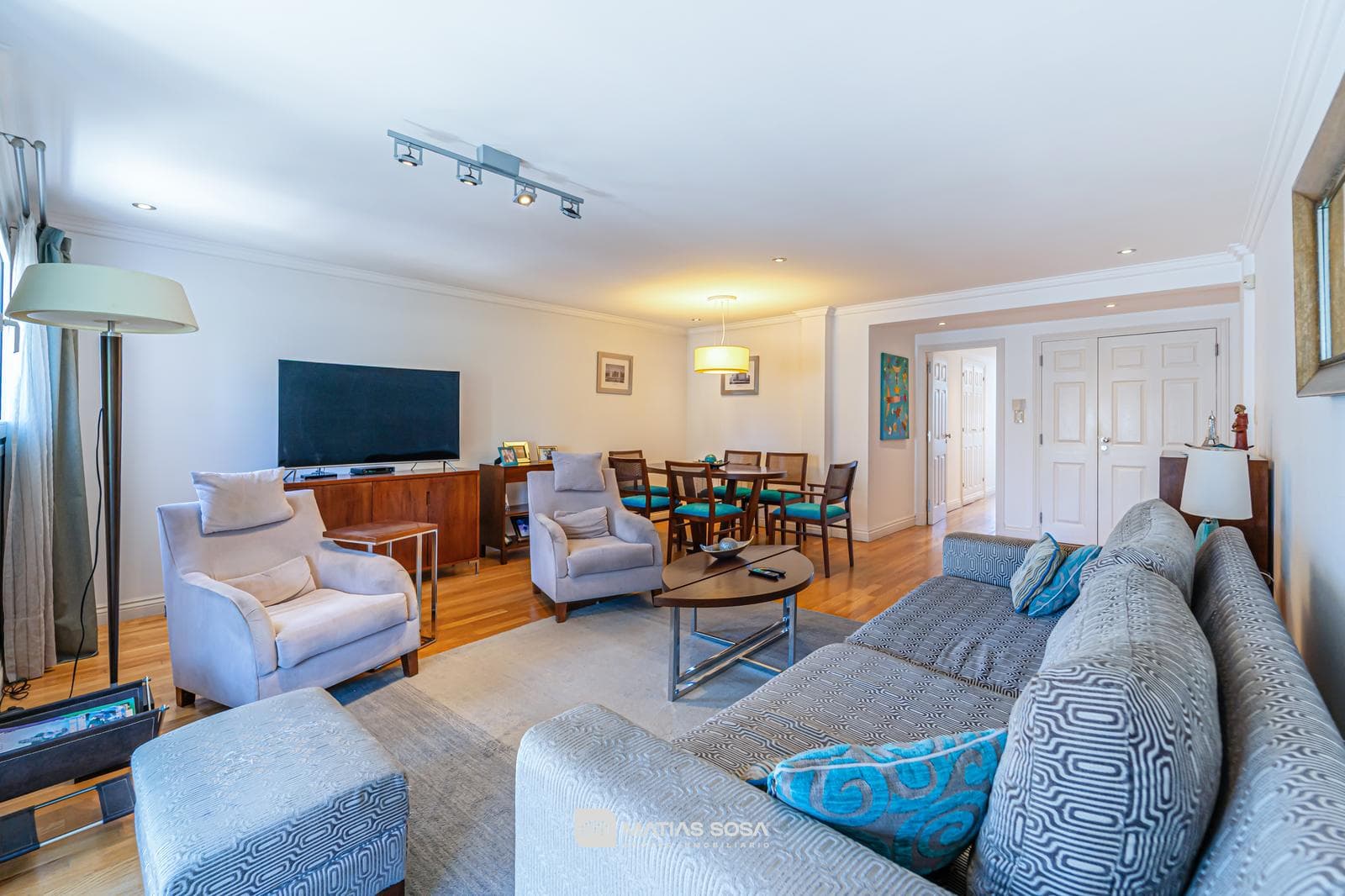 For Sale - Premium 4-Room Apartment - 3 Parking Spaces, 2 Storage Rooms - Güemes Area