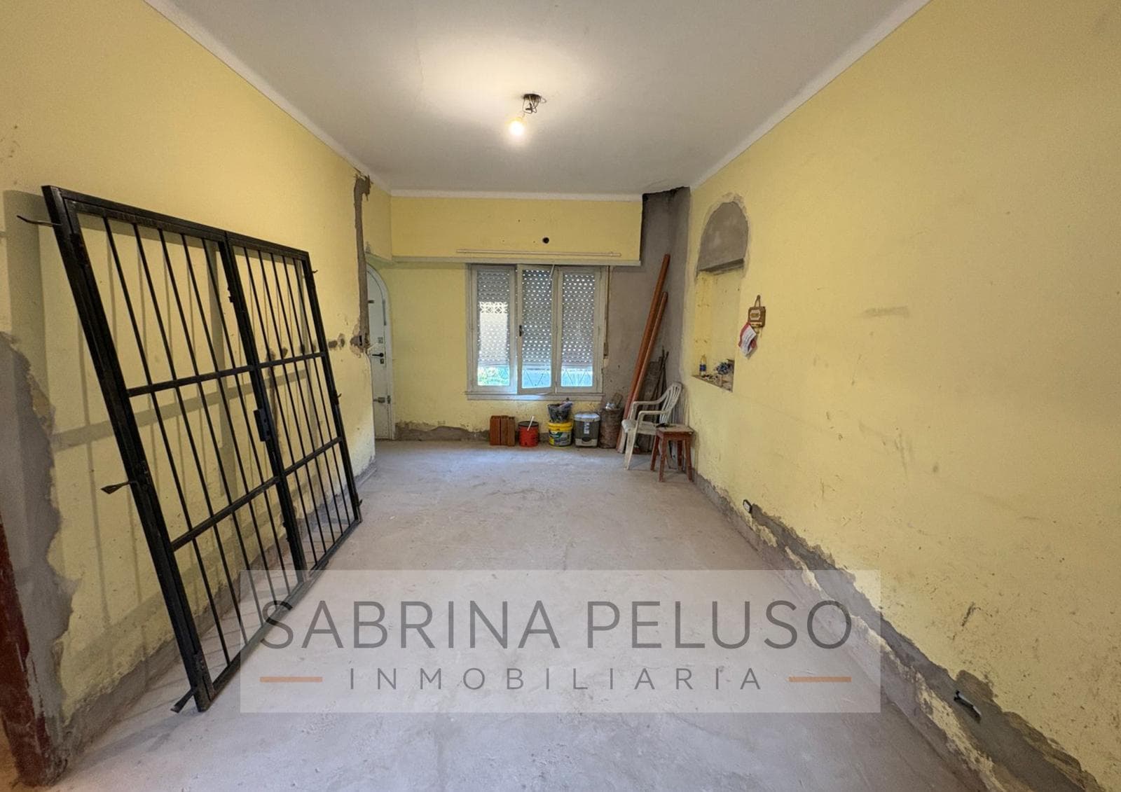 Casa en Ph 3 ambientes en VENTA a refaccionar en Haedo Norte