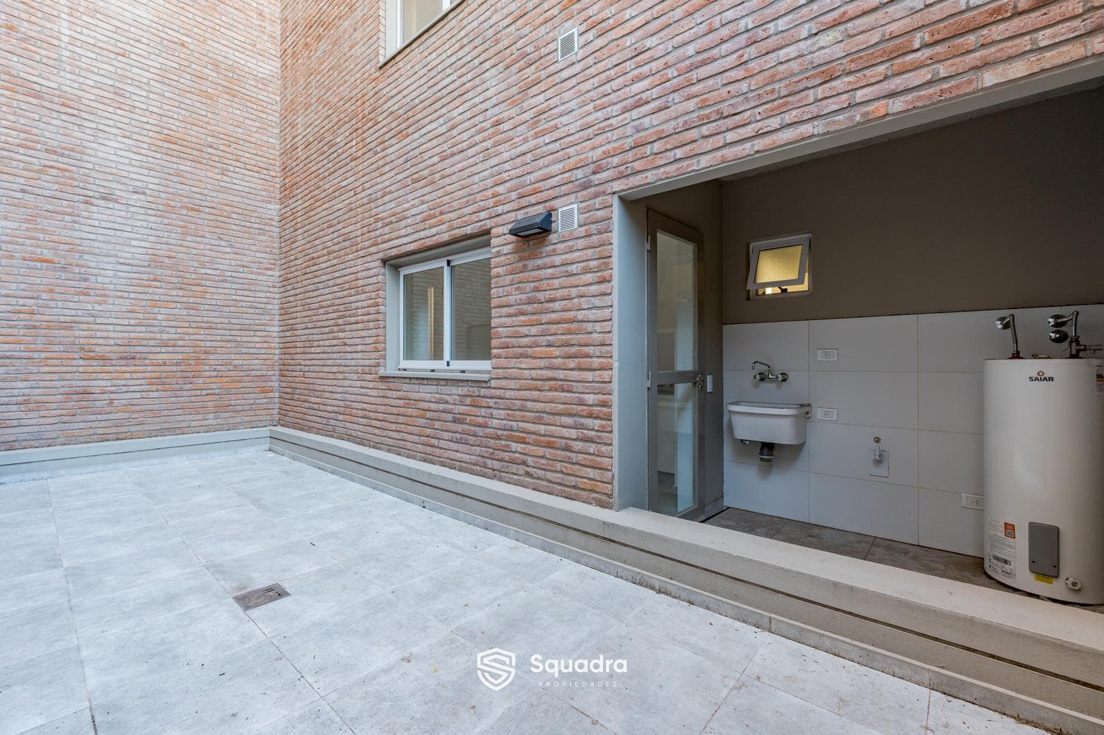 FOR SALE - 2-bedroom apartment with patio and balcony - Abasto neighborhood, Rosario.