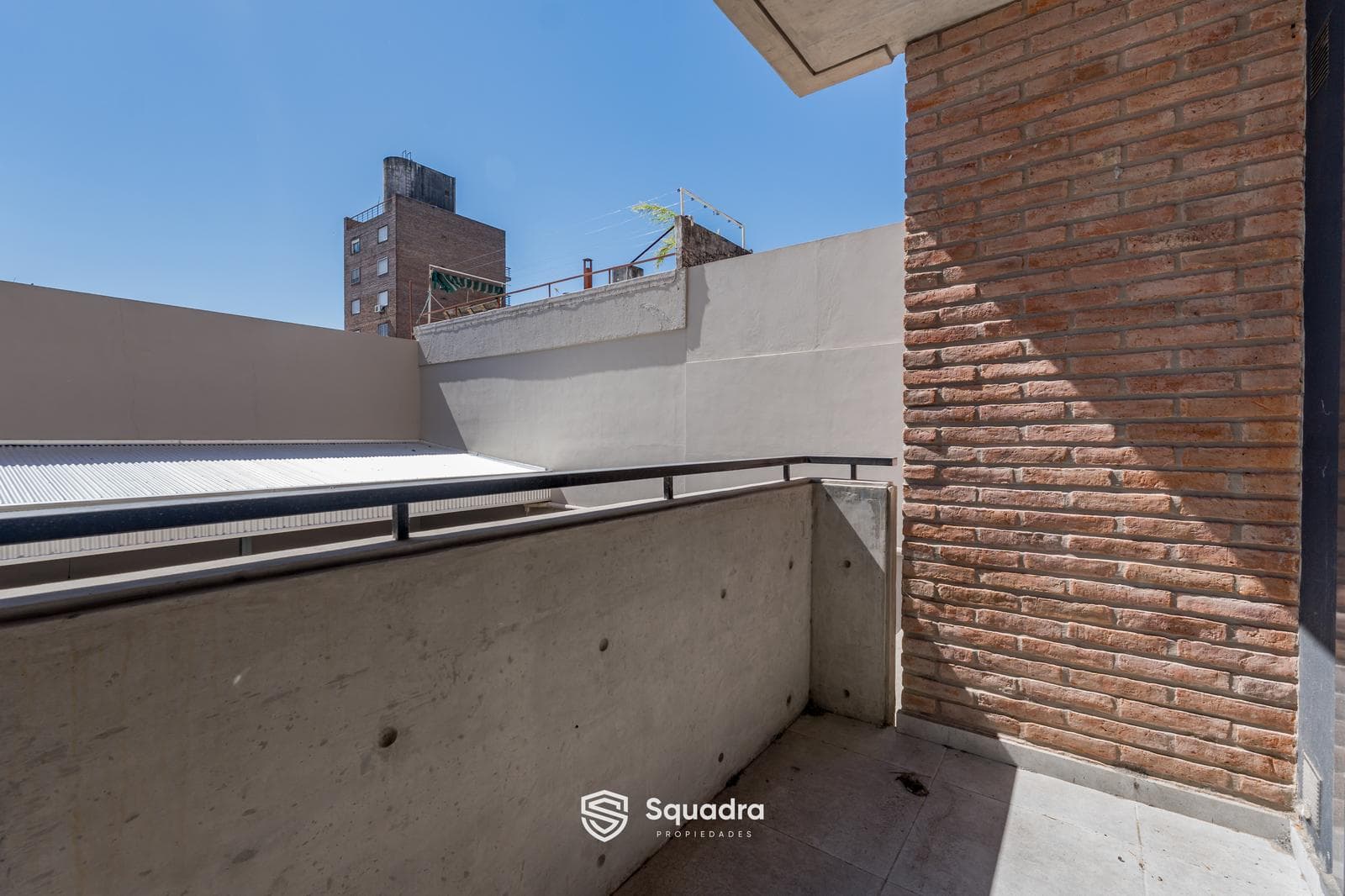 FOR SALE - 2-bedroom apartment with patio and balcony - Abasto neighborhood, Rosario.