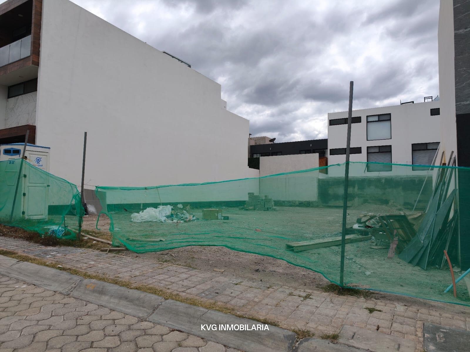 Land for sale, 300.06 m² of flat land, facing green spaces, Cascatta, Lomas de Angelópolis