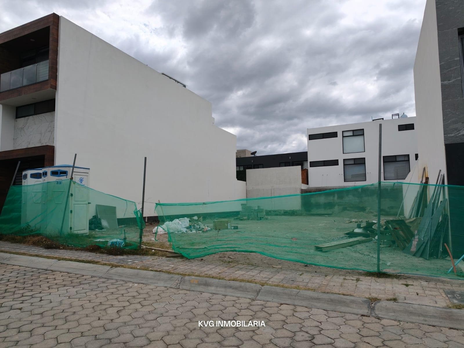 Land for sale, 300.06 m² of flat land, facing green spaces, Cascatta, Lomas de Angelópolis