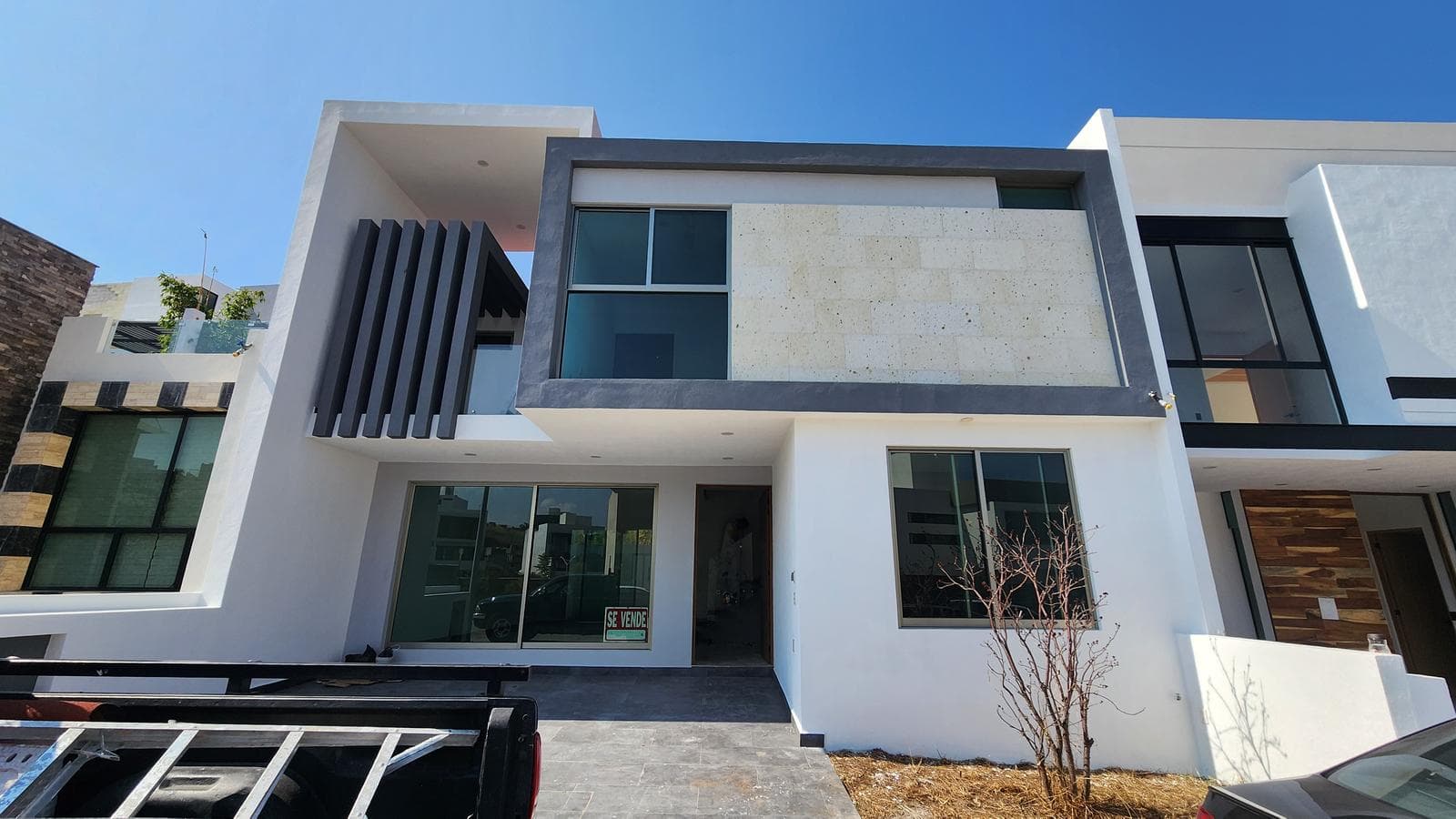 Casa en Venta Loma Alta Tres Marías con Casa Club y Fraccionamiento privado