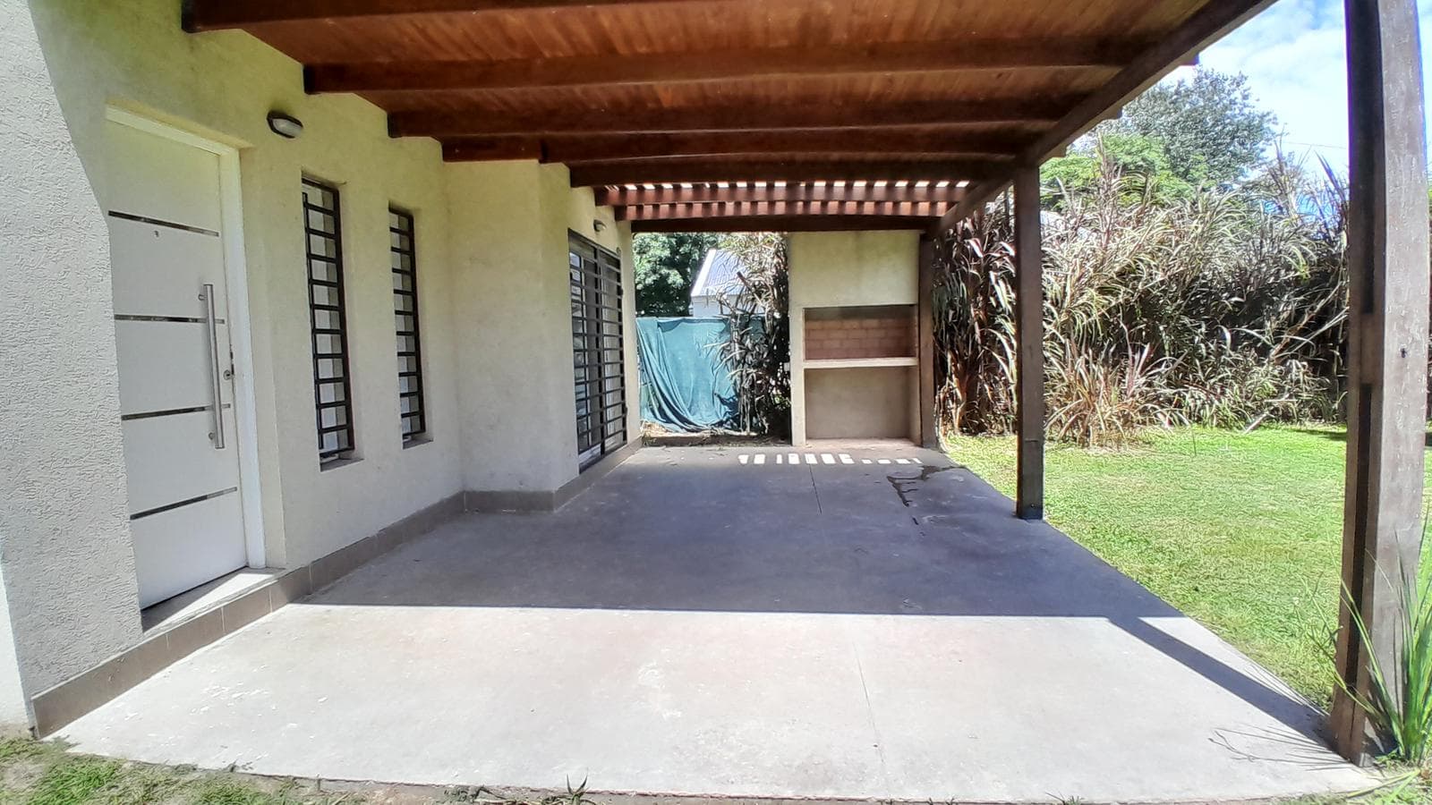 FOR SALE/TRADE - House - 2 bedrooms - Pool - Brisas 3, Morro de Funes.