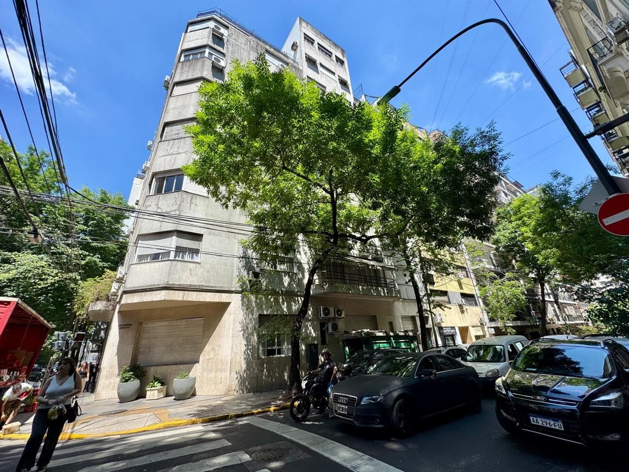 Offices for Sale on the Ground Floor with Separate Entrance – 176 m² – Recoleta – Buenos Aires