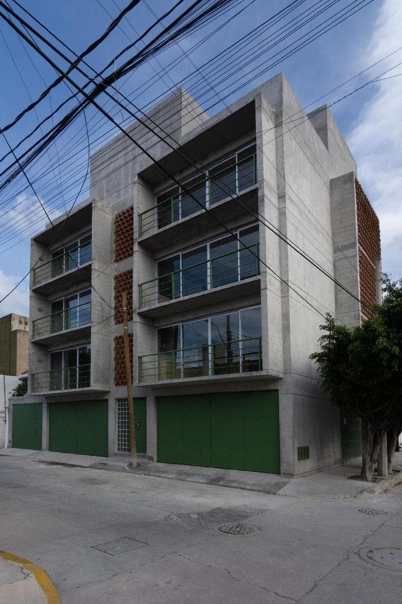 PENTHOUSE DE DOS NIVELES EN CALLE SAN SEBASTIAN EN LA MARTINICA