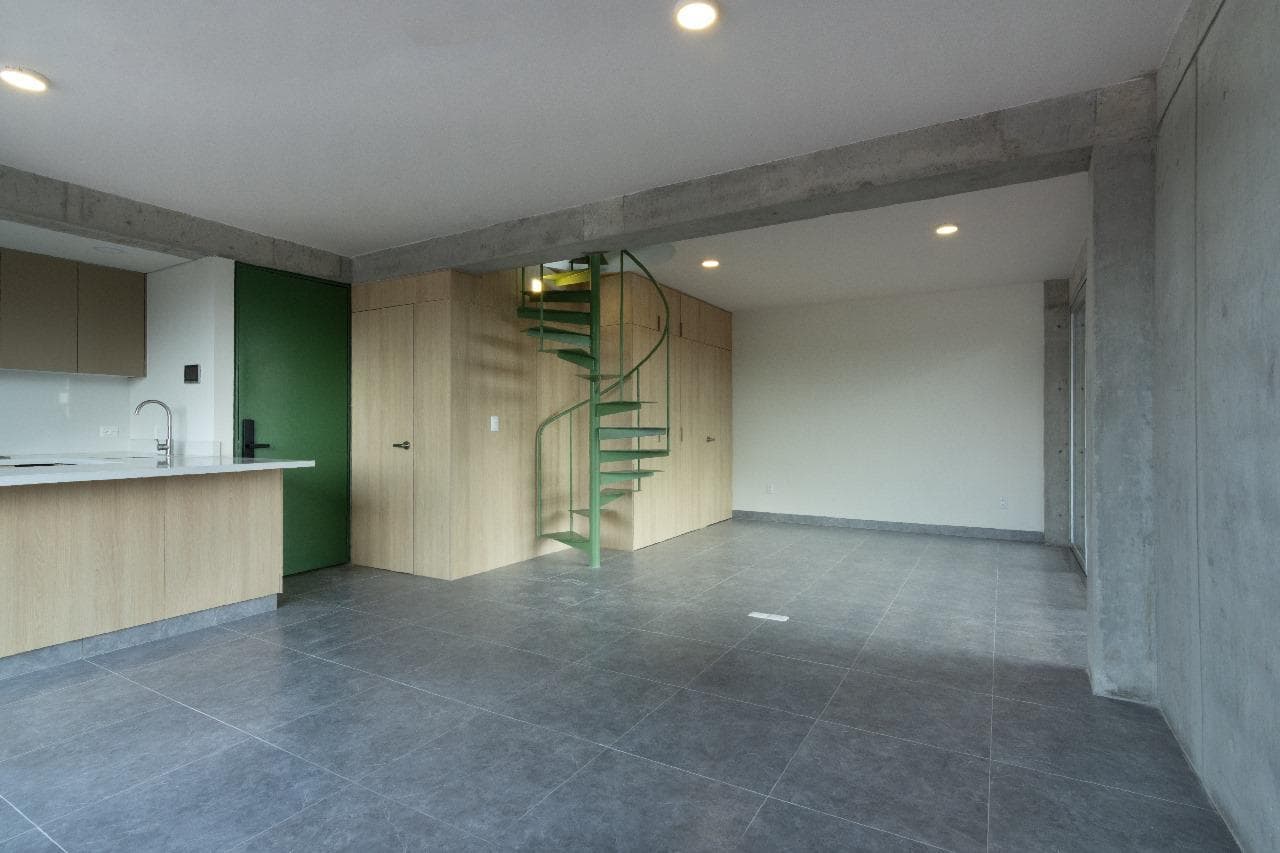 PENTHOUSE DE DOS NIVELES EN CALLE SAN SEBASTIAN EN LA MARTINICA