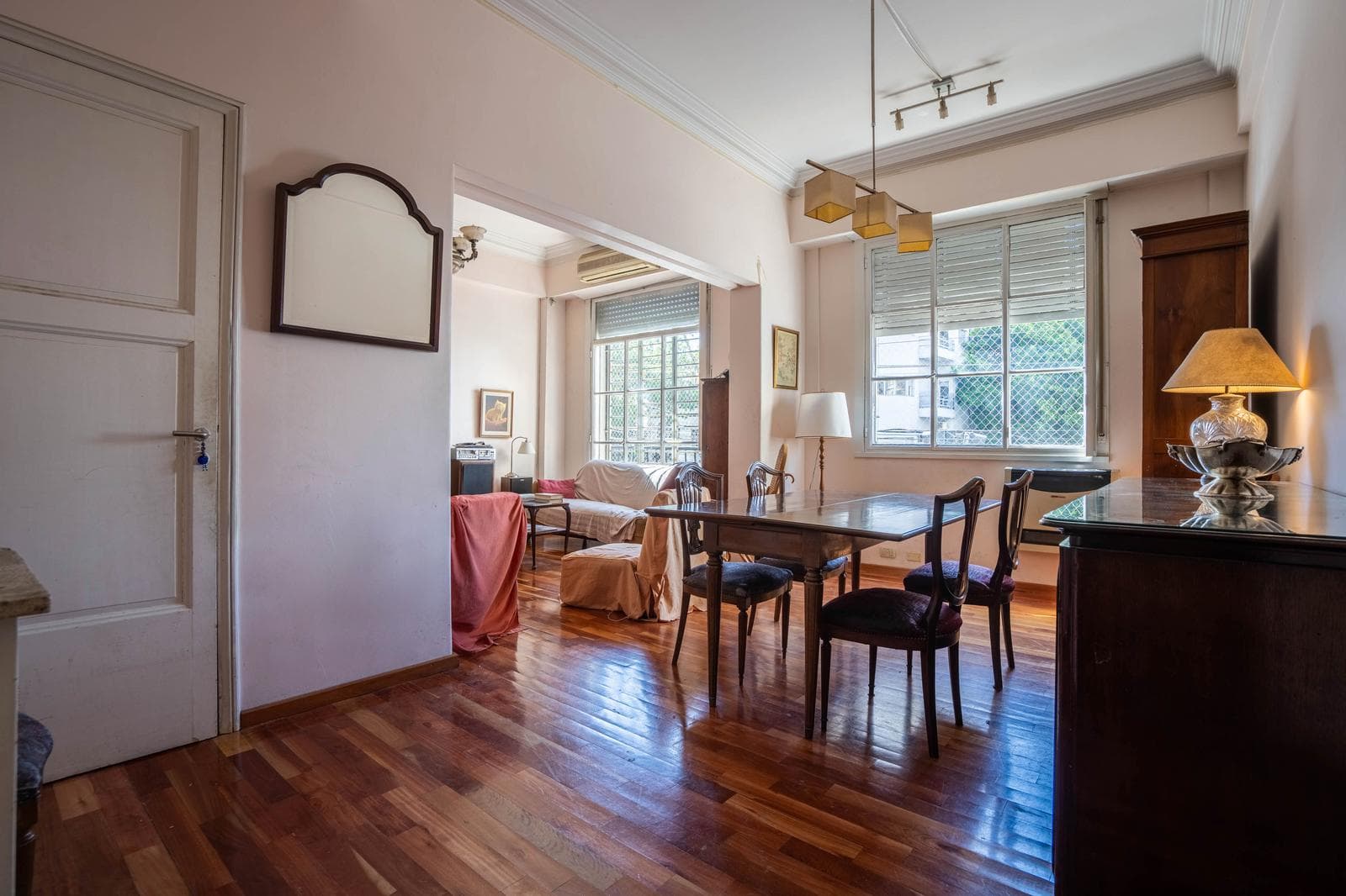 5-room apartment plus a separate unit for sale in Caballito