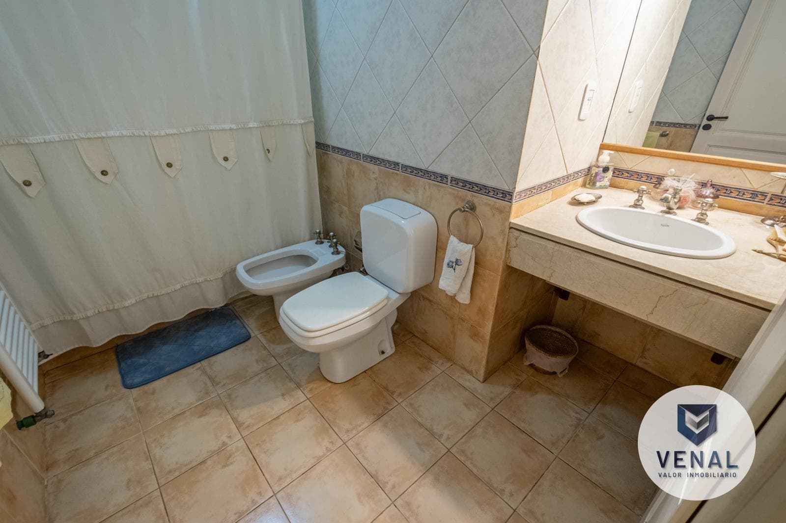 Country house for sale in Colonia de Chacras - Los Cardales, 6 km², 6 rooms, pool, barbecue area, and guest quarters