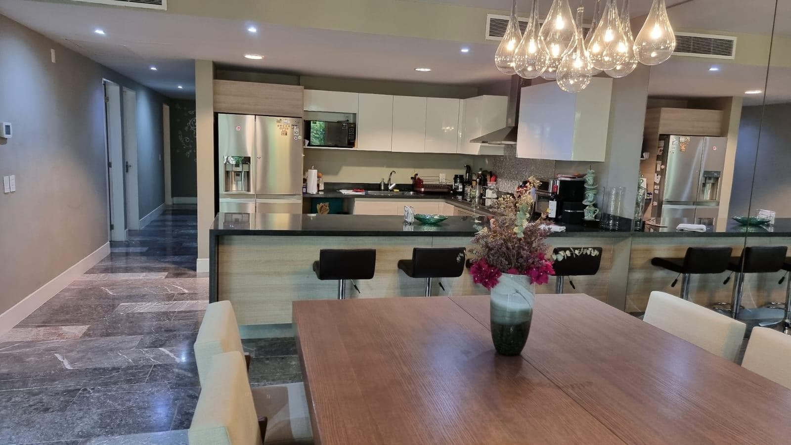 Vaivén Del Mar - 3-Bedroom Condo for Sale - Playacar, Playa del Carmen - With Access to a Golf Course and Exclusive Pool