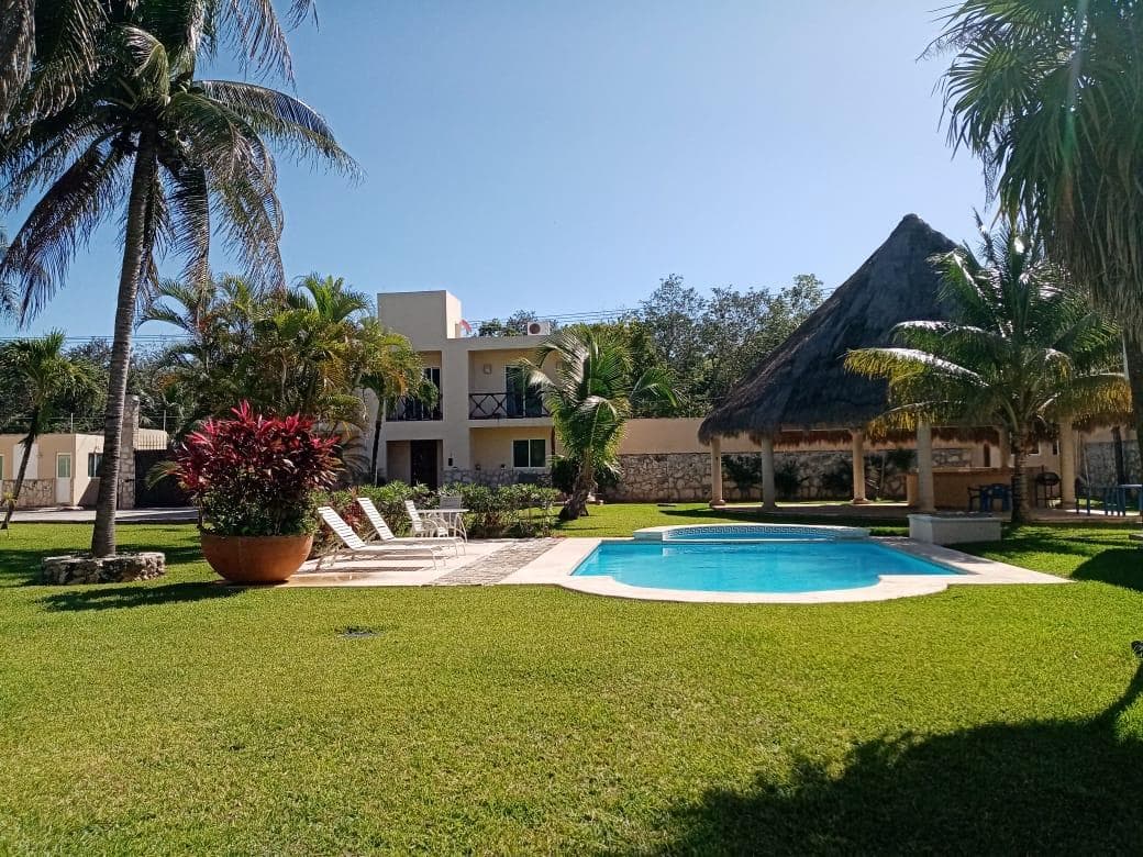 Casa by Rogelio Castorena